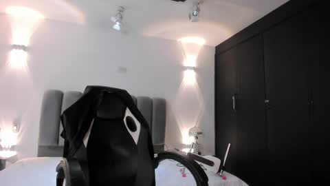 Snapshot of allicelover chatting on 23, 4, 2026 ALLICE online show from 23, 4, 2026