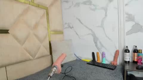 allison_69ts online show from 13, 11, 2025