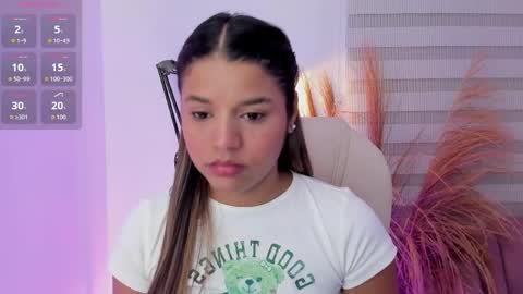 Snapshot of allison_owensxx chatting on 21, 4, 2026 Allison online show from 21, 4, 2026