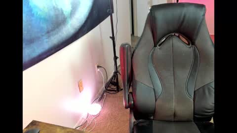 Snapshot of allisonmorganxx chatting on 12, 12, 2024 Allison Morgan online show from 12, 12, 2024