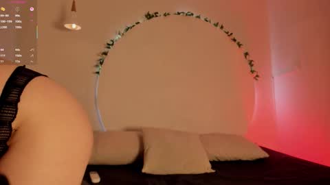 Snapshot of allisonroberts_ chatting on 21, 11, 2025 Alli online show from 21, 11, 2025