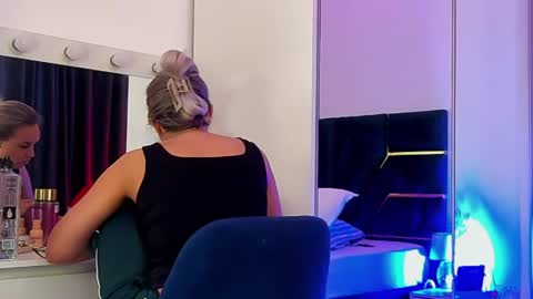 Snapshot of allisonsweetie chatting on 27, 7, 2026 AllisonSweetie online show from 27, 7, 2026