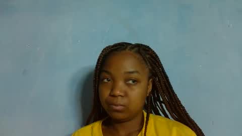 Snapshot of allizida01 chatting on 19, 11, 2025 allizida01 online show from 19, 11, 2025