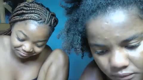 Snapshot of allizida01 chatting on 19, 11, 2025 allizida01 online show from 19, 11, 2025