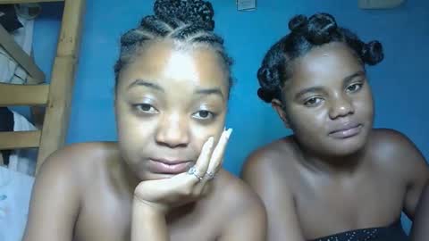 Snapshot of allizida01 chatting on 24, 11, 2025 allizida01 online show from 24, 11, 2025