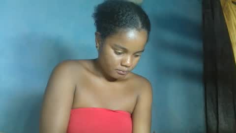 Snapshot of allizida01 chatting on 1, 12, 2025 allizida01 online show from 1, 12, 2025