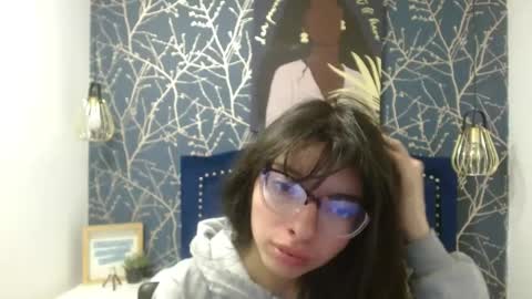Snapshot of alllyson_ chatting on 30, 5, 2026 alison online show from 30, 5, 2026