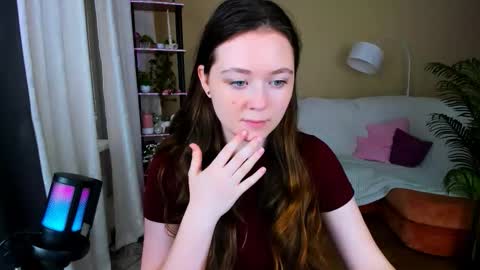 alluringeyess online show from 22, 9, 2025