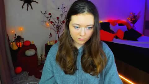 alluringeyess online show from 27, 10, 2025