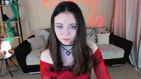 alluringeyess online show from 9, 11, 2025