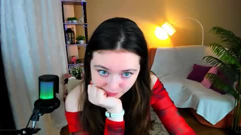 alluringeyess online show from 21, 11, 2025