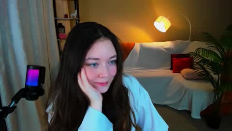 alluringeyess online show from 19, 2, 2026