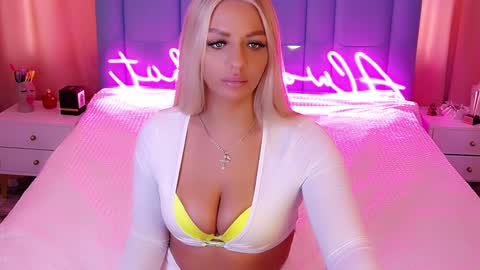 AlwaysHot online show from 2, 12, 2024