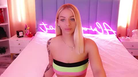 AlwaysHot online show from 12, 3, 2025