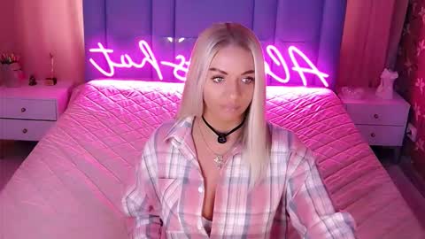 AlwaysHot online show from 24, 3, 2026