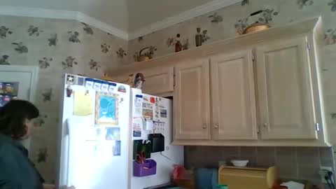 ally12334 online show from 2, 12, 2025