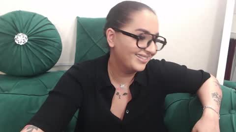 Snapshot of allyiah chatting on 21, 4, 2026 online show from 21, 4, 2026