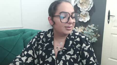 Snapshot of allyiah chatting on 4, 5, 2026 online show from 4, 5, 2026