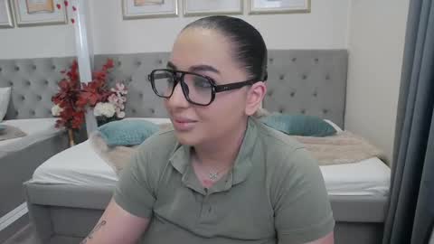Snapshot of allyiah chatting on 12, 5, 2026 online show from 12, 5, 2026