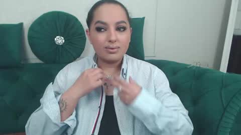 Snapshot of allyiah chatting on 17, 5, 2026 online show from 17, 5, 2026