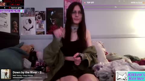 Snapshot of allyv527 chatting on 25, 10, 2025 Ally online show from 25, 10, 2025