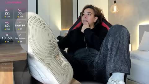 ALMA FENIX  online show from 28, 10, 2025