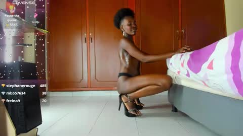 Snapshot of almasaennz chatting on 16, 2, 2025 online show from 16, 2, 2025