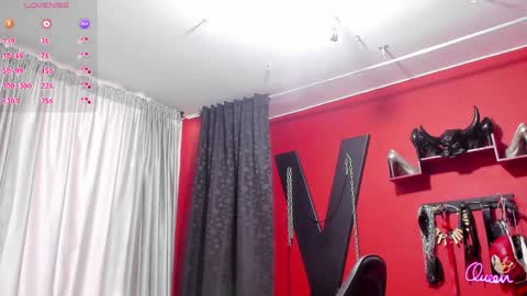 Snapshot of almazz_ chatting on 4, 4, 2026 Santy online show from 4, 4, 2026