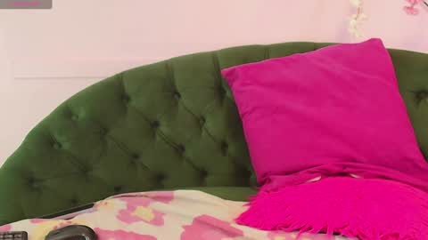 ALMENDRAEVANS online show from 13, 1, 2025