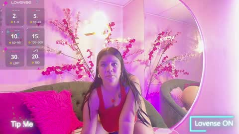 ALMENDRAEVANS online show from 1, 2, 2025