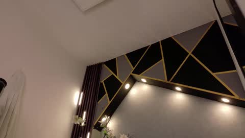 Snapshot of almma_ chatting on 5, 3, 2025 ALMMA online show from 5, 3, 2025