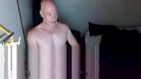 Snapshot of almostanything4u chatting on 9, 2, 2025 almostanything4u online show from 9, 2, 2025