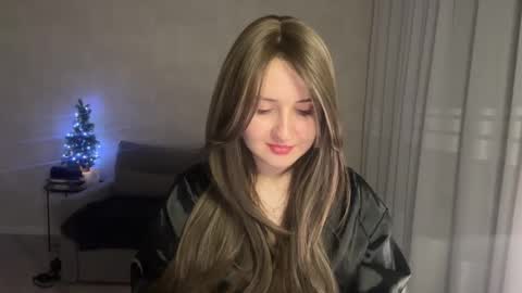 Snapshot of almostinnocent_ chatting on 5, 1, 2026 Anna online show from 5, 1, 2026