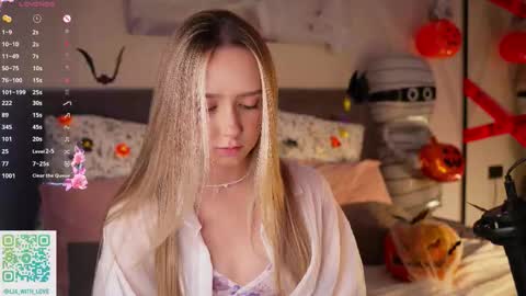 Lia online show from 19, 10, 2025