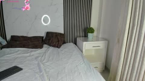ALONDRA CUTE online show from 26, 4, 2026