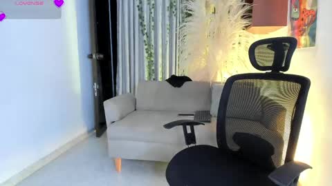 ALONDRA CUTE online show from 29, 5, 2026