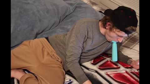 Snapshot of alongwhitedick chatting on 1, 2, 2026 ALongwhitedick online show from 1, 2, 2026