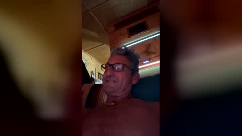 Snapshot of alpacamike chatting on 15, 1, 2026 alpacamike online show from 15, 1, 2026