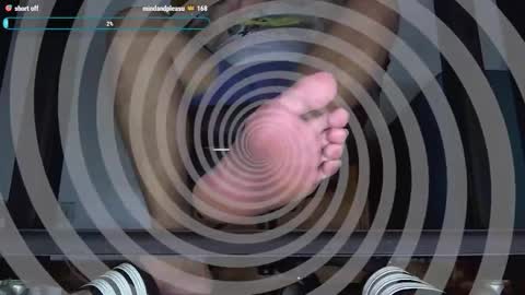 Snapshot of alphacashmaster8 chatting on 17, 12, 2025 MASTER FINDOM DRAIN... online show from 17, 12, 2025