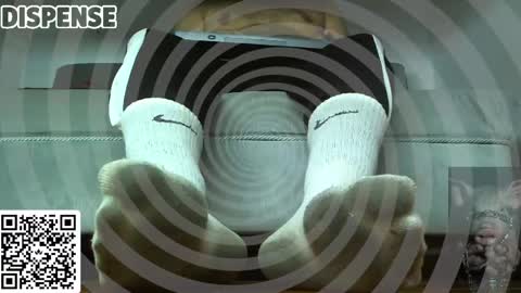 Snapshot of alphacashmaster8 chatting on 19, 5, 2026 MASTER FINDOM DRAIN... online show from 19, 5, 2026