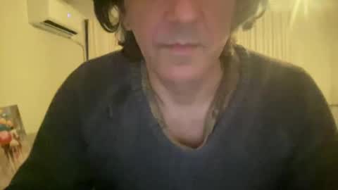 Snapshot of alphandre chatting on 28, 1, 2025 AlphAndre online show from 28, 1, 2025