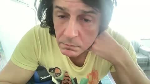 Snapshot of alphandre chatting on 31, 1, 2025 AlphAndre online show from 31, 1, 2025