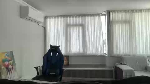 Snapshot of alphandre chatting on 10, 3, 2025 AlphAndre online show from 10, 3, 2025