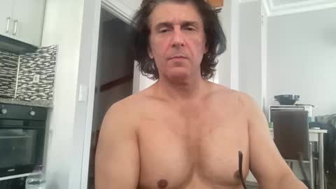 Snapshot of alphandre chatting on 12, 3, 2025 AlphAndre online show from 12, 3, 2025