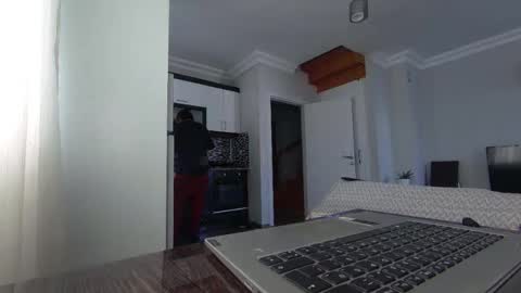 Snapshot of alphandre chatting on 13, 4, 2026 AlphAndre online show from 13, 4, 2026