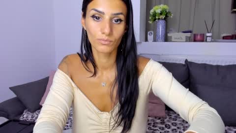 Snapshot of alphaqueenx chatting on 20, 9, 2025 Michelle online show from 20, 9, 2025