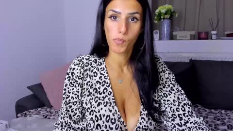 Snapshot of alphaqueenx chatting on 27, 9, 2025 Michelle online show from 27, 9, 2025
