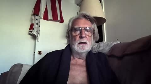 Snapshot of alphauniform chatting on 6, 12, 2024 AlphaUniform online show from 6, 12, 2024