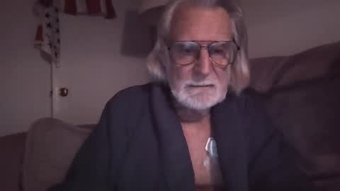 AlphaUniform online show from 18, 12, 2025