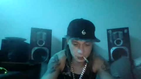 Snapshot of altboy010 chatting on 27, 11, 2025 altboy010 online show from 27, 11, 2025